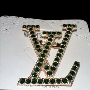 NWT!Elegant Fashion Green Gemstone Brooch